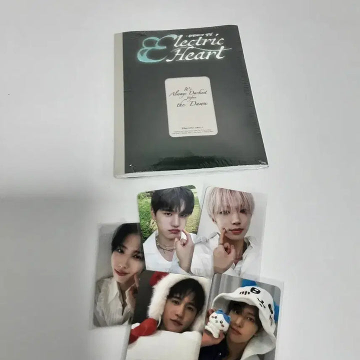 [BUNJANG] 8Turn Electric Heart Album + Photocard / 8trun Electric Heart 앨범 + 포토카드