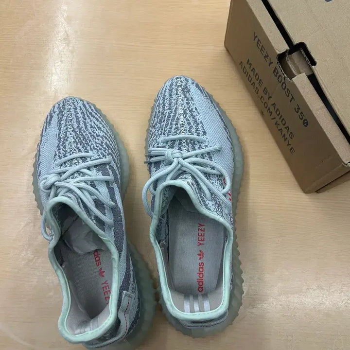 [SOLD OUT] (새상품) 280 아디다스 이지 부스트 350 V2 블루 틴트 2021/