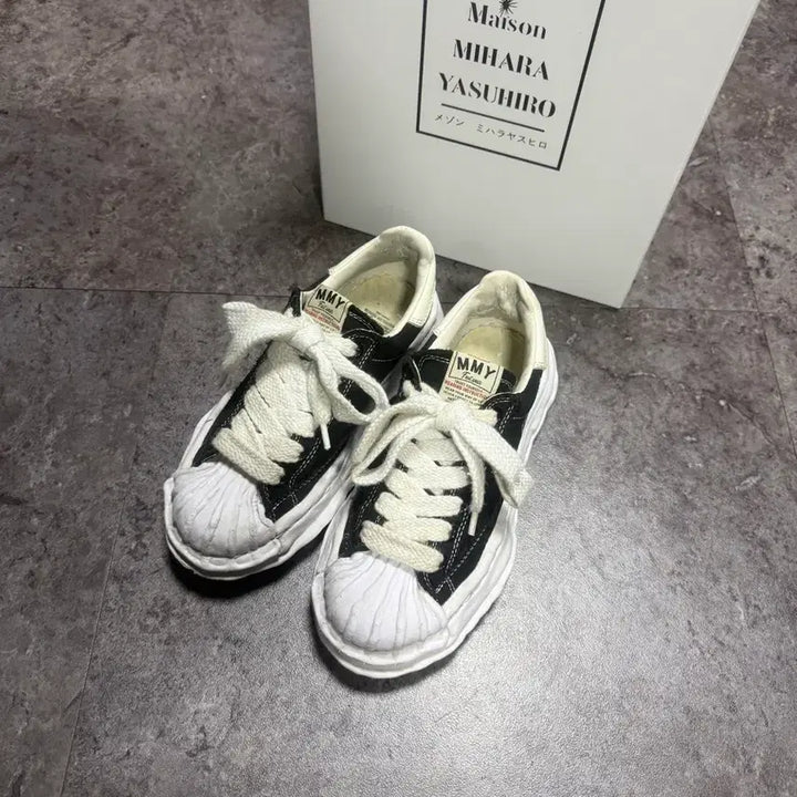 [SOLD OUT] 미하라야스히로 블레이키 36 풀박스 크림