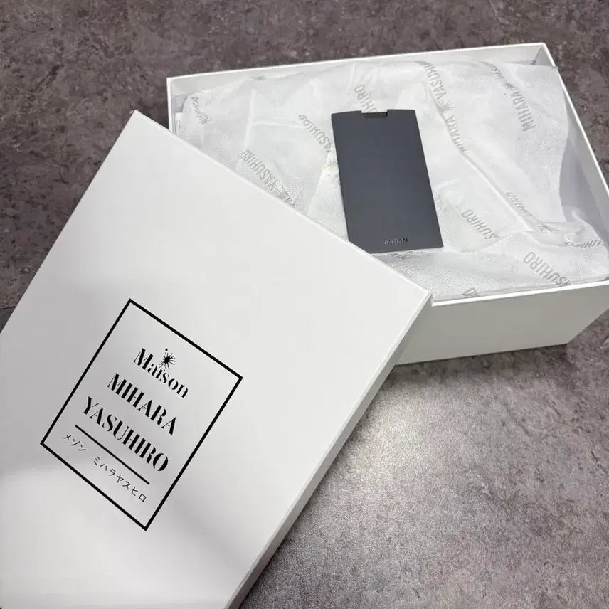 [SOLD OUT] 미하라야스히로 블레이키 36 풀박스 크림