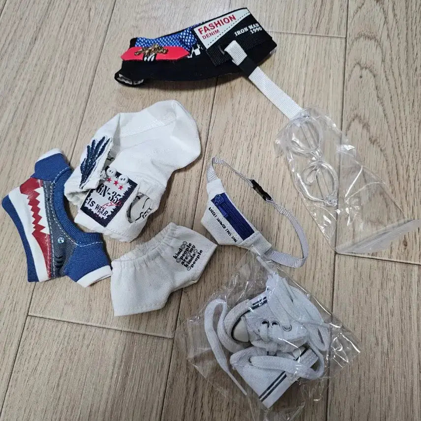[BUNJANG] Shark Roll 10cm Doll Clothes 7pcs / 샤크롤 10cm 인형옷 7pcs