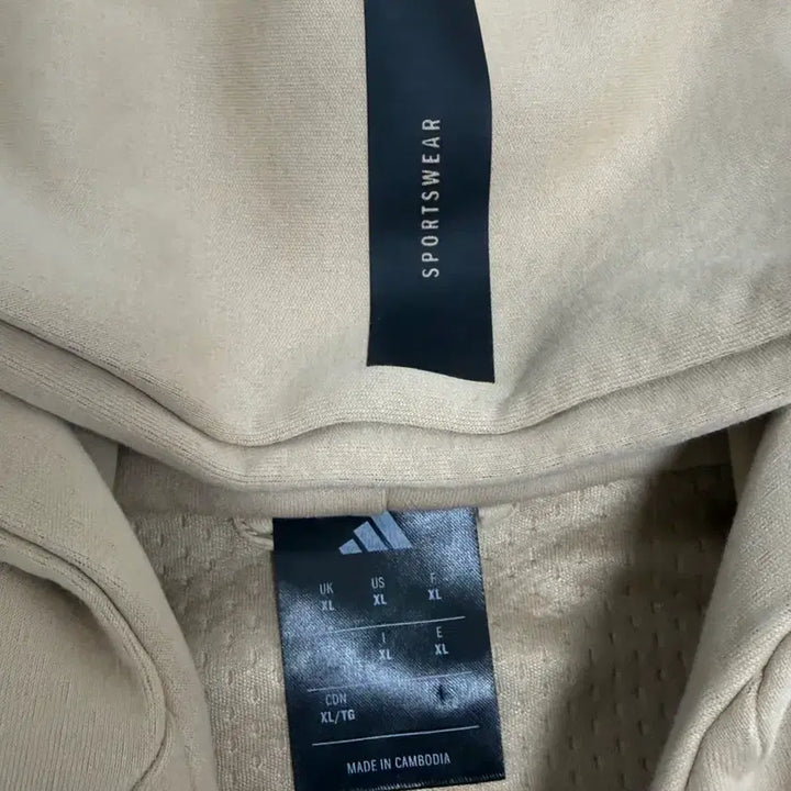[BUNJANG] Adidas Hooded Zip-Up Jacket Beige XL / 아디다스 후드 집업 자켓 베이지 XL