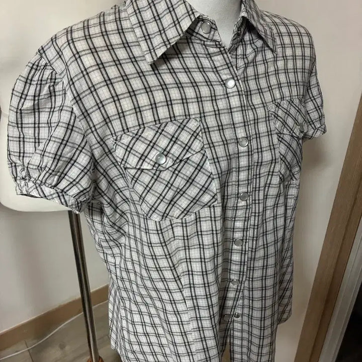 [SOLD OUT] 체크무늬 반팔 셔츠