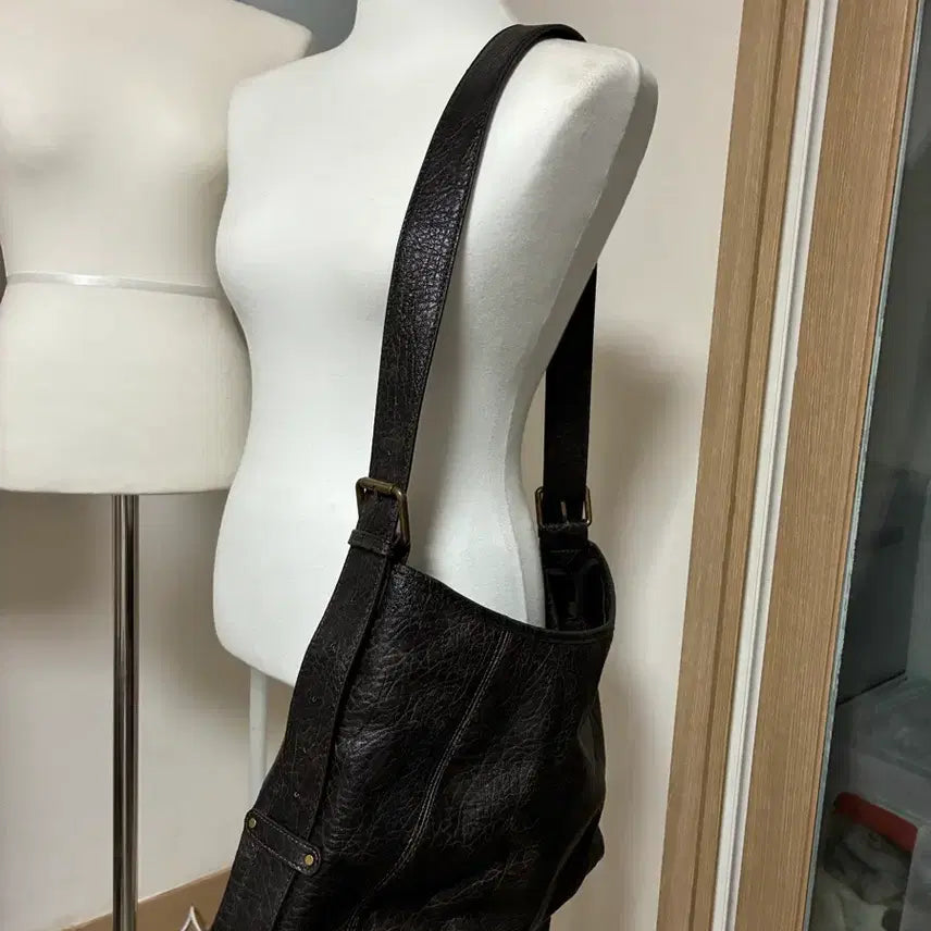 [BUNJANG] Brown Leather Crossbody Bag / 브라운 가죽 크로스백