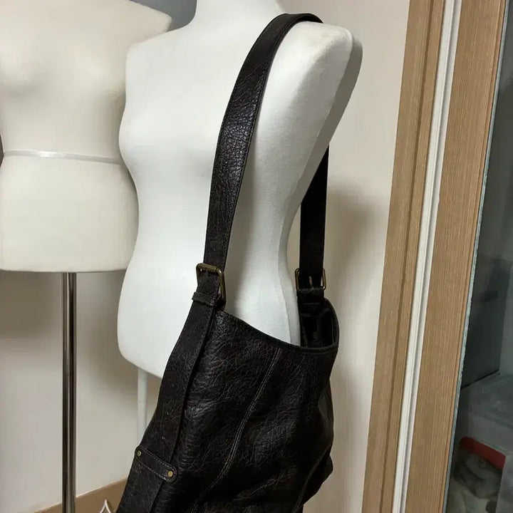 [BUNJANG] Brown Leather Crossbody Bag / 브라운 가죽 크로스백