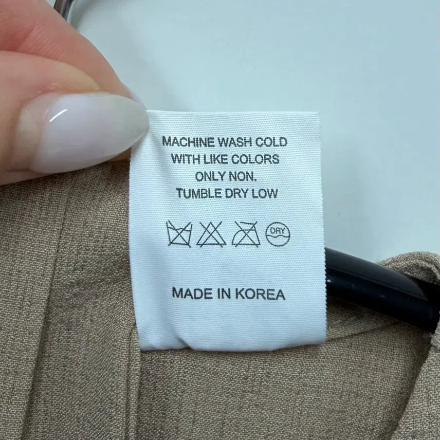 [SOLD OUT] 언더스탠딩 베이지 민소매 베이지 원피스