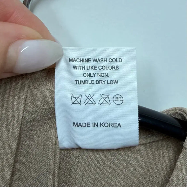 [SOLD OUT] 언더스탠딩 베이지 민소매 베이지 원피스