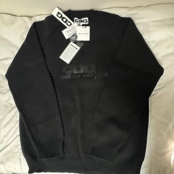[BUNJANG] Comme des Garcons Round Neck Knit XXL / 새상품) 꼼데가르송 니트 XXL (크림택있음)