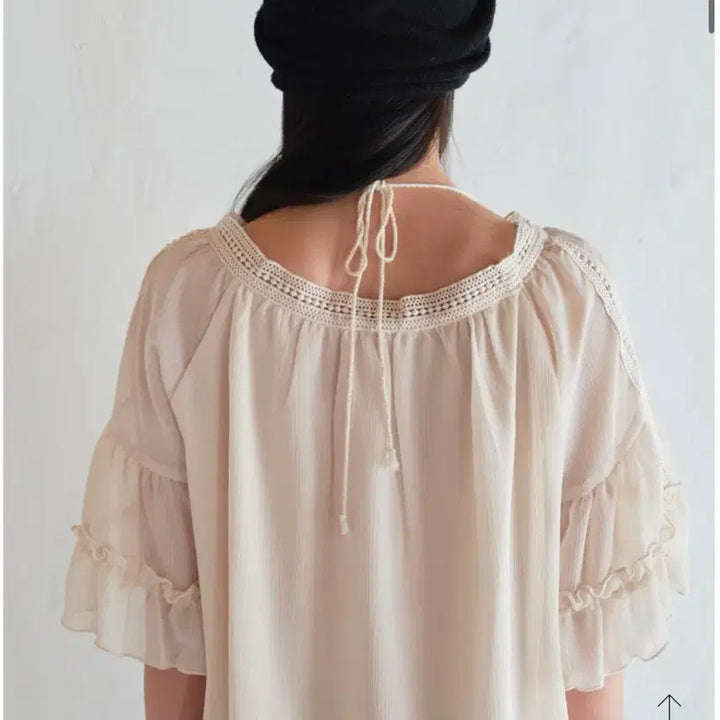 [SOLD OUT] 온무드 MORI CHIFFON LACE BLOUSE - CREAM