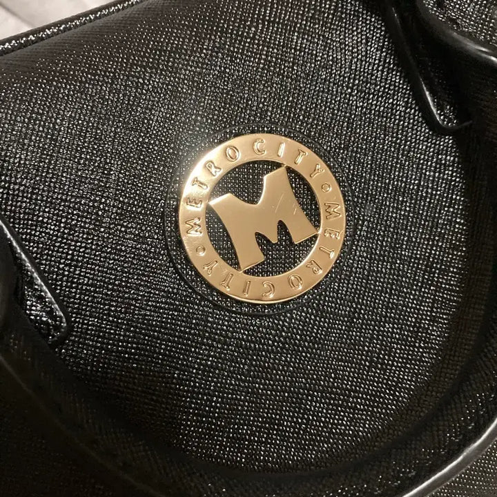 [BUNJANG] Metrocity Black Crossbody/Tote Bag / 정가 49만) 메트로시티 블랙 크로스백 겸 토트백 카메라백(풀박스)