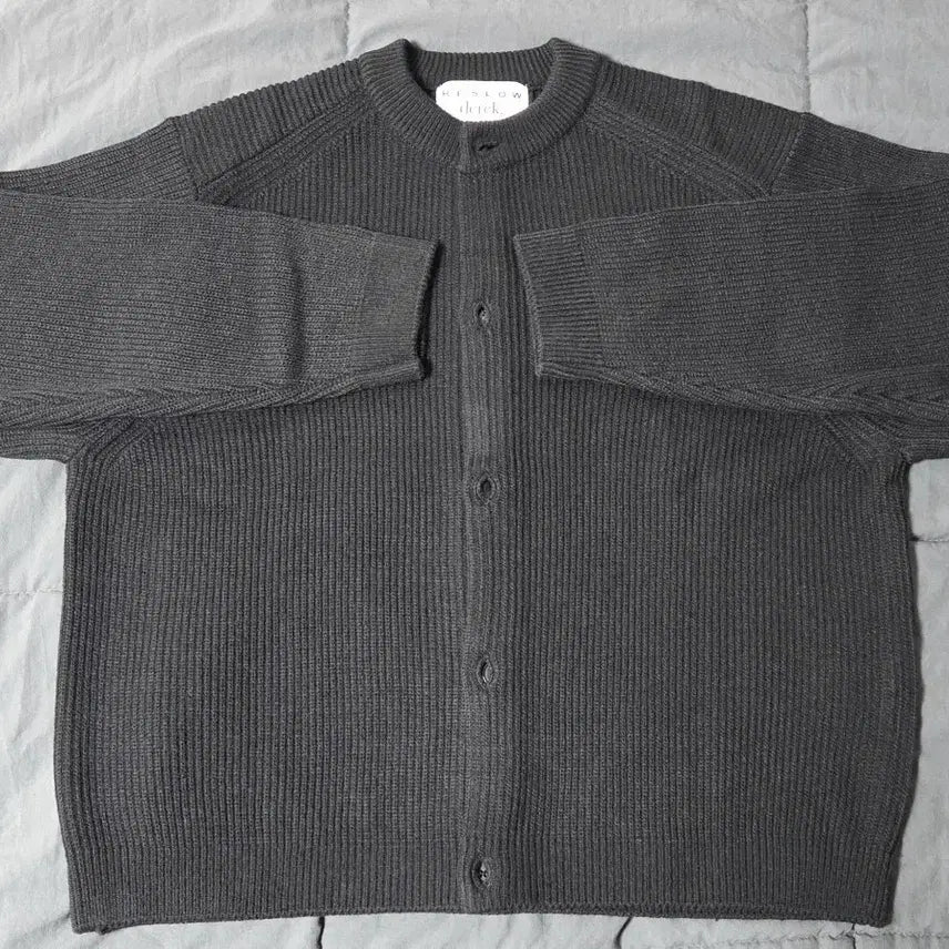 [BUNJANG] BeSLOW X Derek Crew Neck Short Cardigan Black / [비슬로우X데릭]CREW NECK SHORT CARDIGAN BLACK