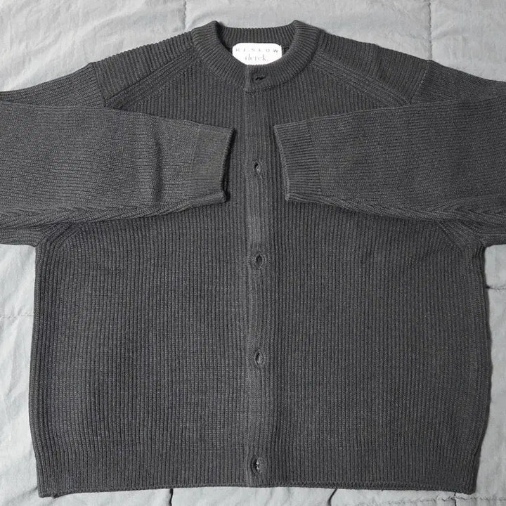 [BUNJANG] BeSLOW X Derek Crew Neck Short Cardigan Black / [비슬로우X데릭]CREW NECK SHORT CARDIGAN BLACK