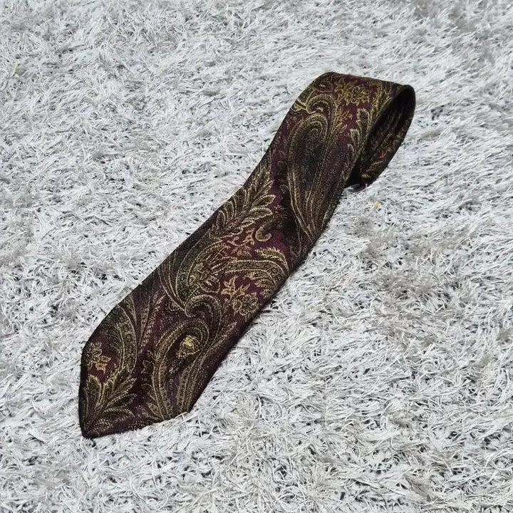 [BUNJANG] Burberry Paisley Pattern Necktie / 버버리Burberry 페이즐리 패턴 넥타이 Free - N56