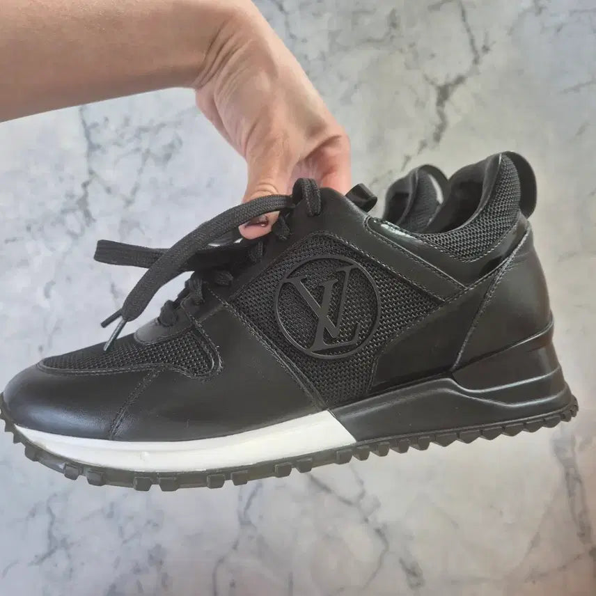 [BUNJANG] Louis Vuitton Run Away Sneakers 36 / 루이비통 런어웨이 스니커즈 36