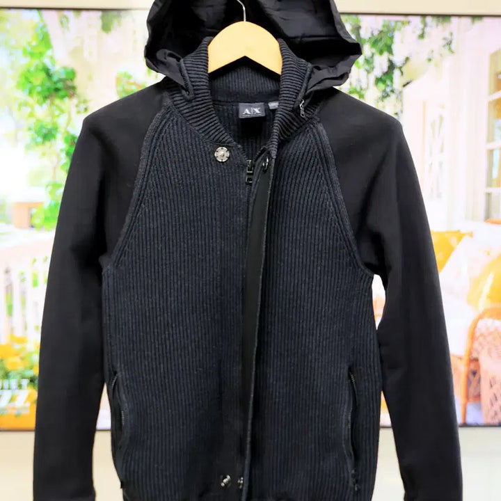 [SOLD OUT] 알마니 니트 가디건 후드형 깔끔과 캐주얼