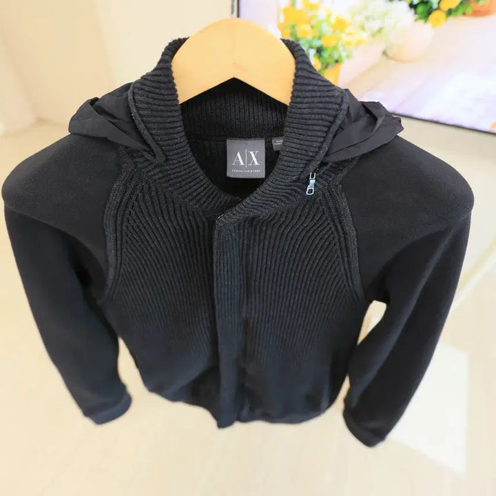 [SOLD OUT] 알마니 니트 가디건 후드형 깔끔과 캐주얼