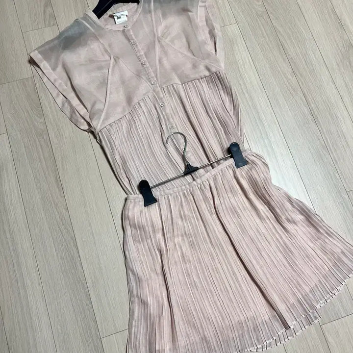 [BUNJANG] Vanessa Bruno Athé Chiffon Pleats Two-Piece Blouse and Mini Skirt Set Pink Beige / 바네사브루노아떼 쉬폰 플리츠 투피스 블라우스미니스커트셋업세트치마핑크베이지