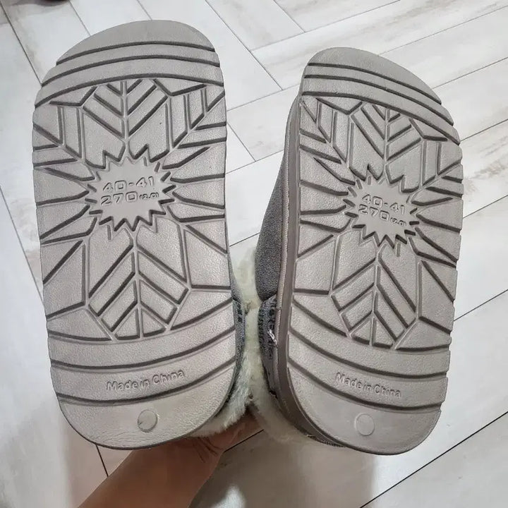 [BUNJANG] Sanrio Kuromi Fur UGG Boots / 산리오 쿠로미 털어그부츠 (새상품)