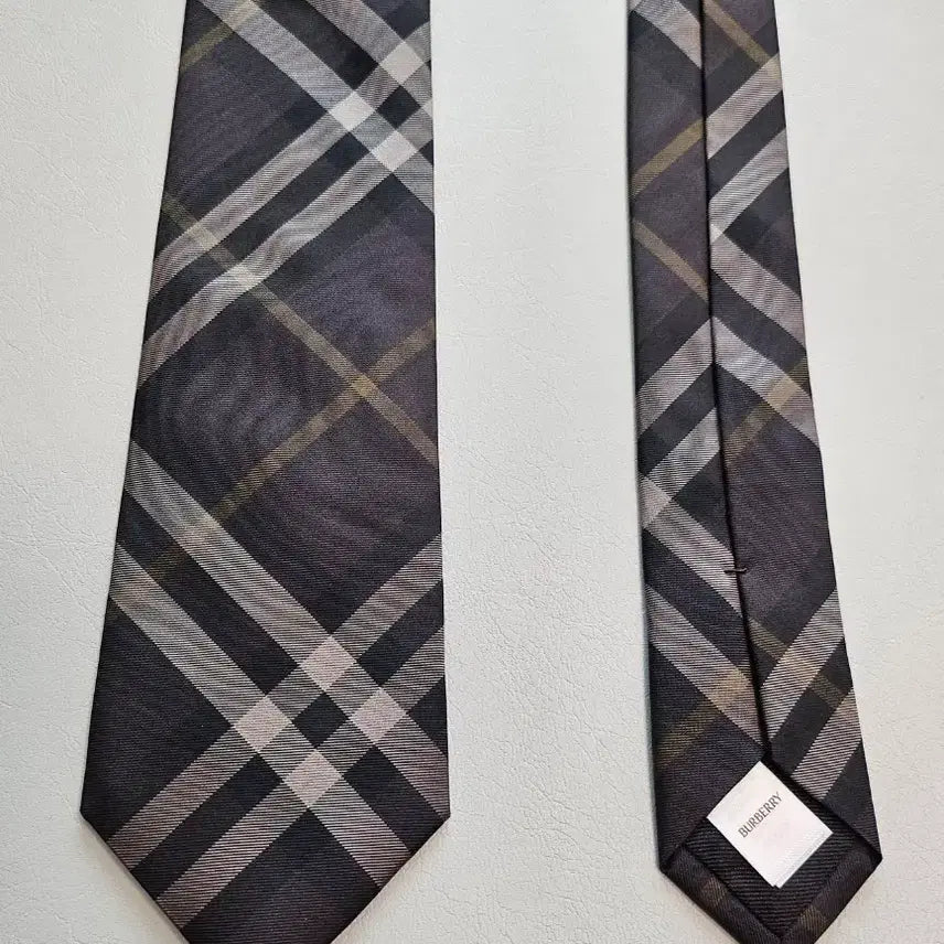 [BUNJANG] Burberry Newest Check Pattern Slim Tie / 버버리 최신상 넥타이