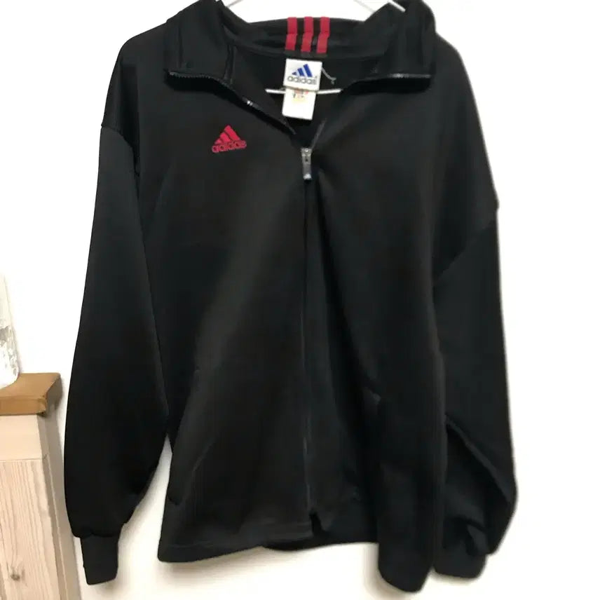 [SOLD OUT] 아디다스 검빨 져지 ㅅㅊㅇ 검정 빨강 트랙탑 파이어버드 빈티지 져지집업