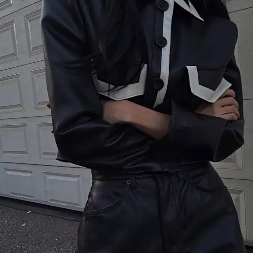 [BUNJANG] Par56m Color Block Crop Leather Jacket / 파르킴 배색 크롭 레더자켓