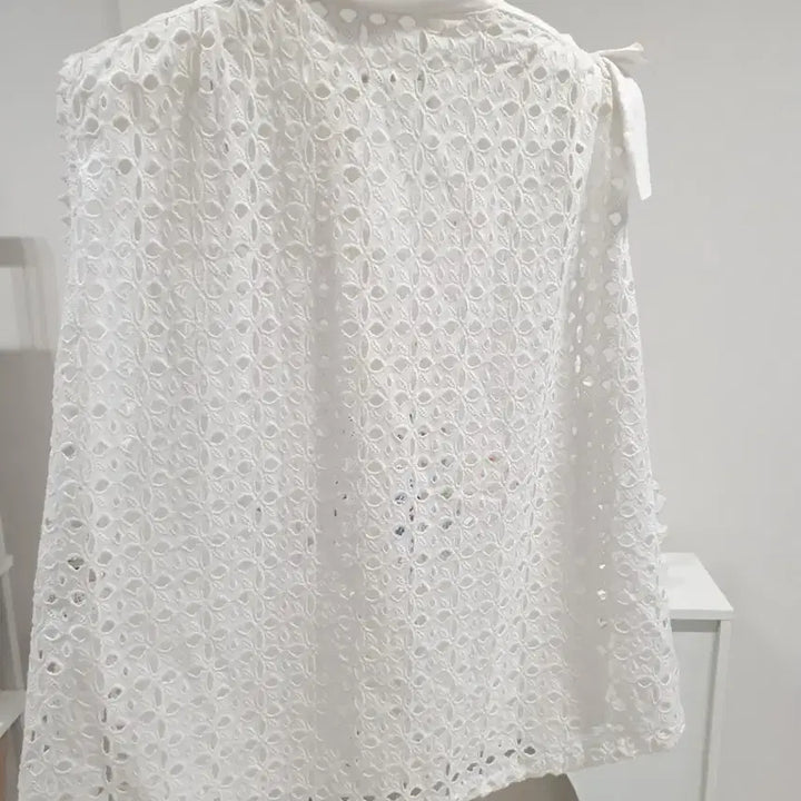 [BUNJANG] Mine Sleeveless Top / 마인 여성 상의