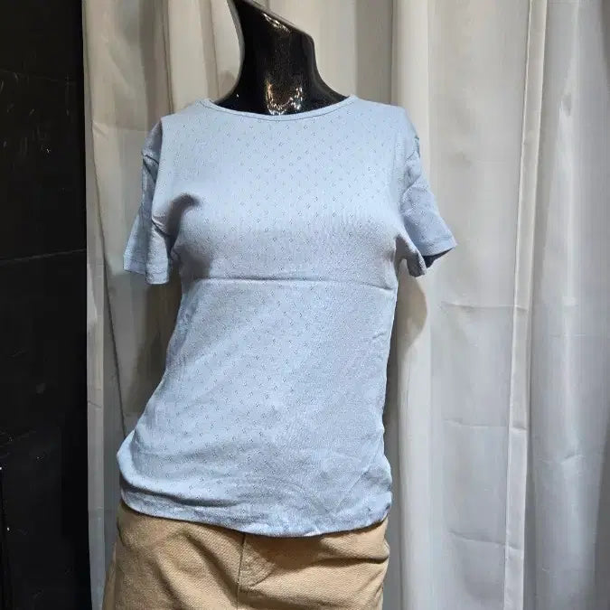 [BUNJANG] Punching Detail Short Sleeve T-Shirt - Sky Blue / 펀칭 하늘 반팔