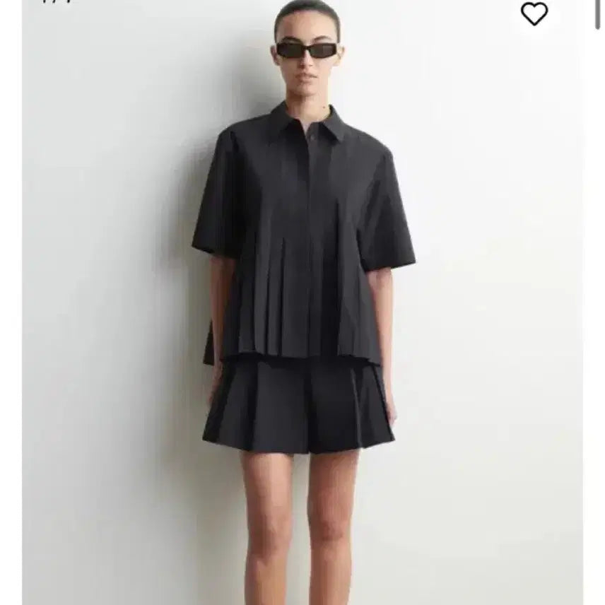 [BUNJANG] COS Pleated Cotton Shorts / cos 플리티드 코튼 쇼츠