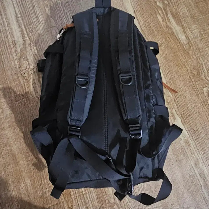 [SOLD OUT] 그레고리 데이엔하프22