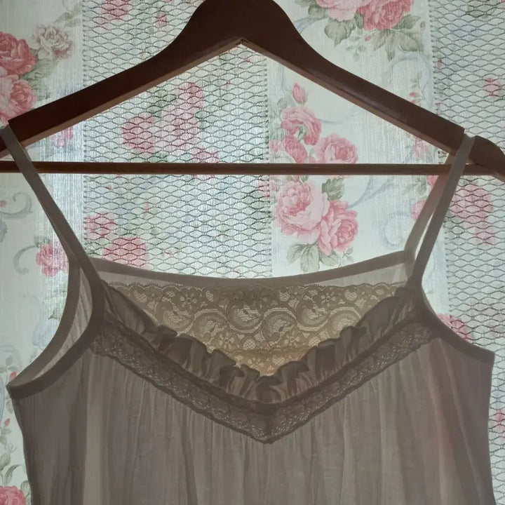 [BUNJANG] Vintage Lace Cami Top / 빈티지 레이스 끈나시