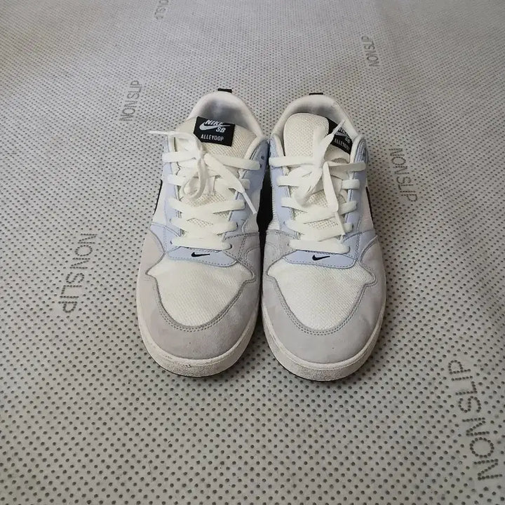 [BUNJANG] Nike SB Alleyoop Black White Sneakers / 나이키 SB 알리웁 블랙 화이트
