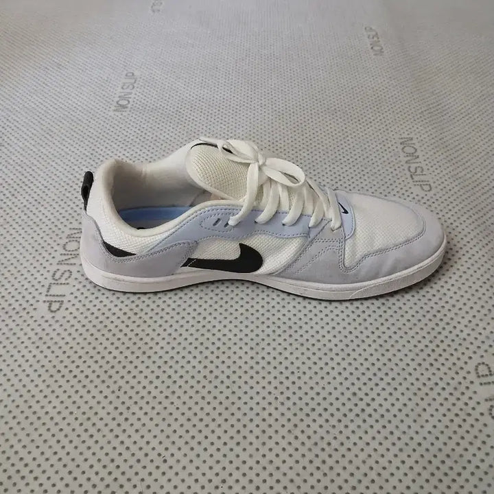 [BUNJANG] Nike SB Alleyoop Black White Sneakers / 나이키 SB 알리웁 블랙 화이트
