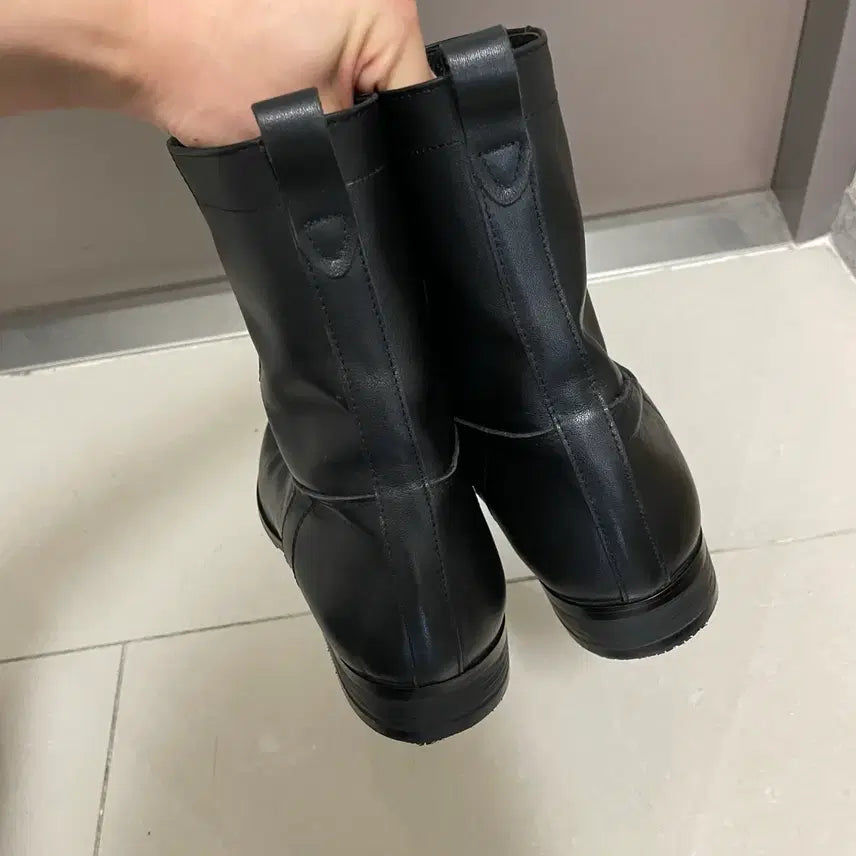 [BUNJANG] Polytelu Leather Boots (Semi-Matte) - Size 1 / 폴리테루 레더 부츠 반무광 1 사이즈