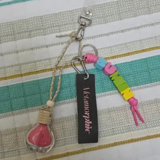 [BUNJANG] STAYC Metamorphic Pop-Up Store Summin Letter Keyring / 스테이씨 메타모르픽 팝업스토어 제작 키링 수민글자포함 판매해요!