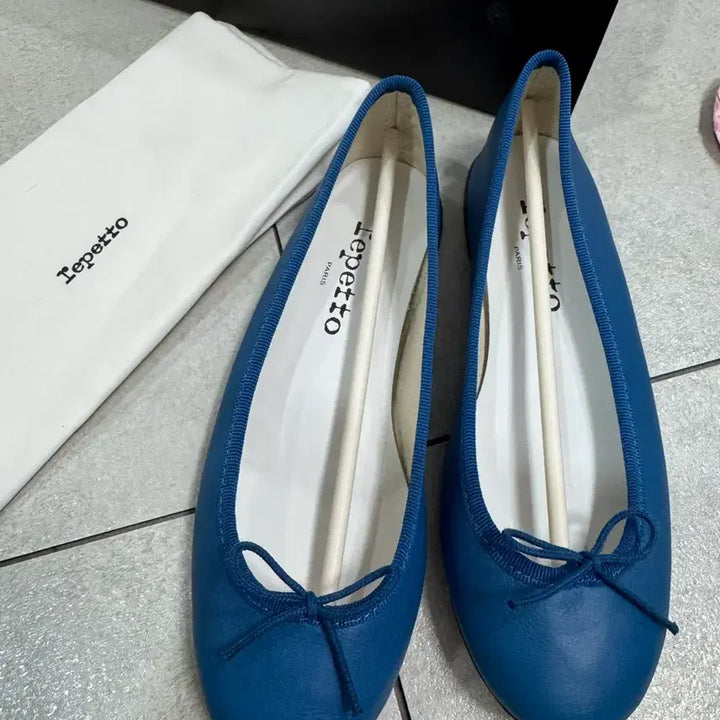 [BUNJANG] Repetto Cendrillon Blue Leather Flats Size 36 / 레페토 산드리옹 파란색 36 (새상품)