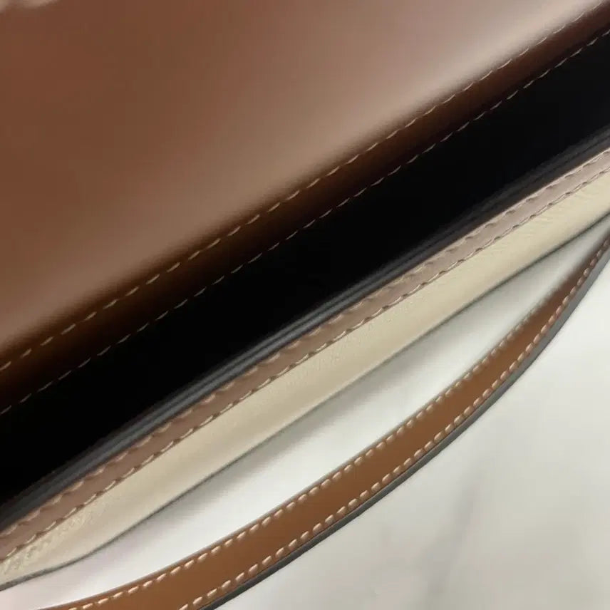 [BUNJANG] Burberry Mini Two-Tone Canvas Bag / 버버리 미니 투톤 캔버스백 [미사용급]