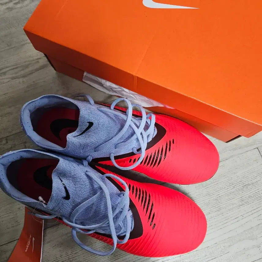 [BUNJANG] Nike Phantom 6 Low Pro HG Soccer Cleats / 나이키 축구화 팬덤 6 로우 프로  HG