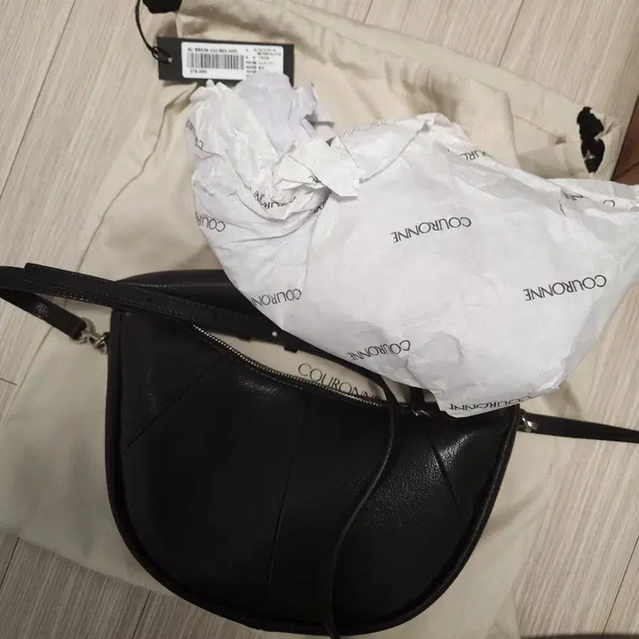 [BUNJANG] Couronne Pôzère Bow Cross Bag / 쿠론 포제르 보우 크로스