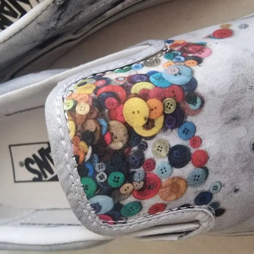 [BUNJANG] Vans Slip-On Button Printed Sneakers / 반스 슬립온 버튼 프린팅 스니커즈 moca