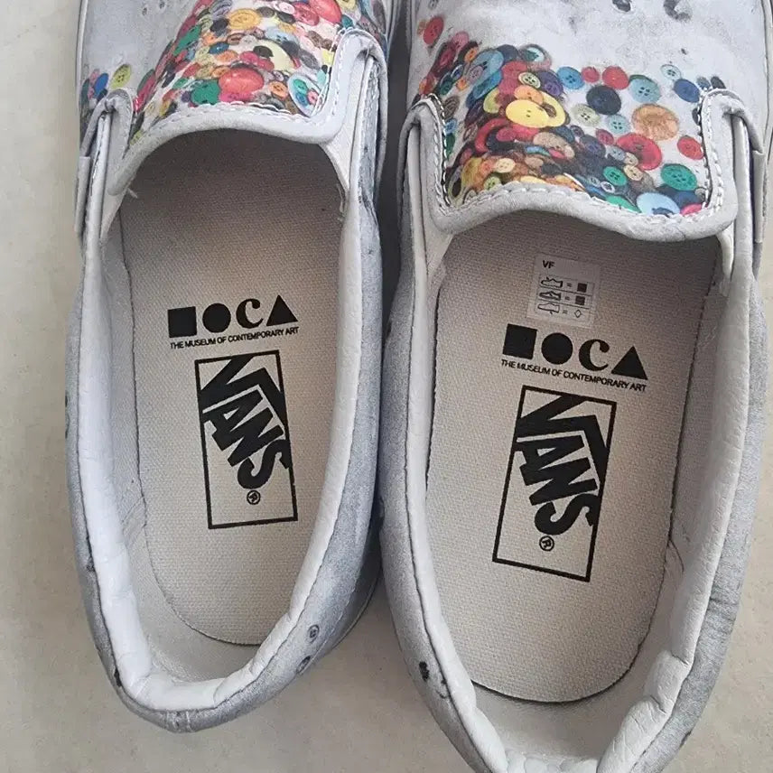 [BUNJANG] Vans Slip-On Button Printed Sneakers / 반스 슬립온 버튼 프린팅 스니커즈 moca