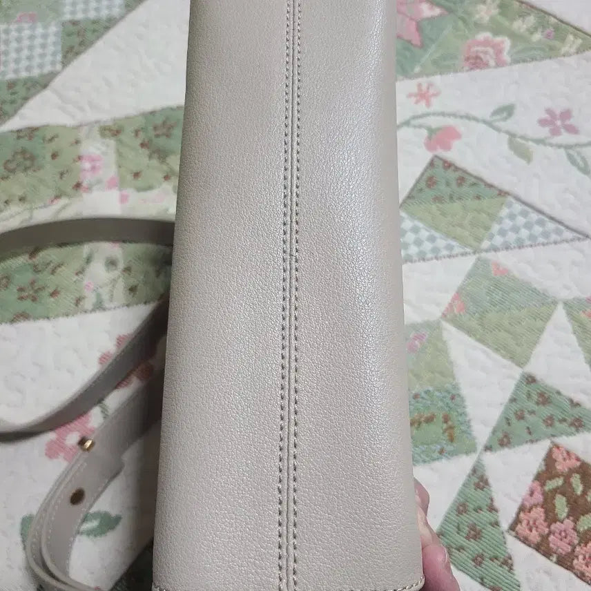 [BUNJANG] Couronne Shoulder Bag Beige / 쿠론 가방