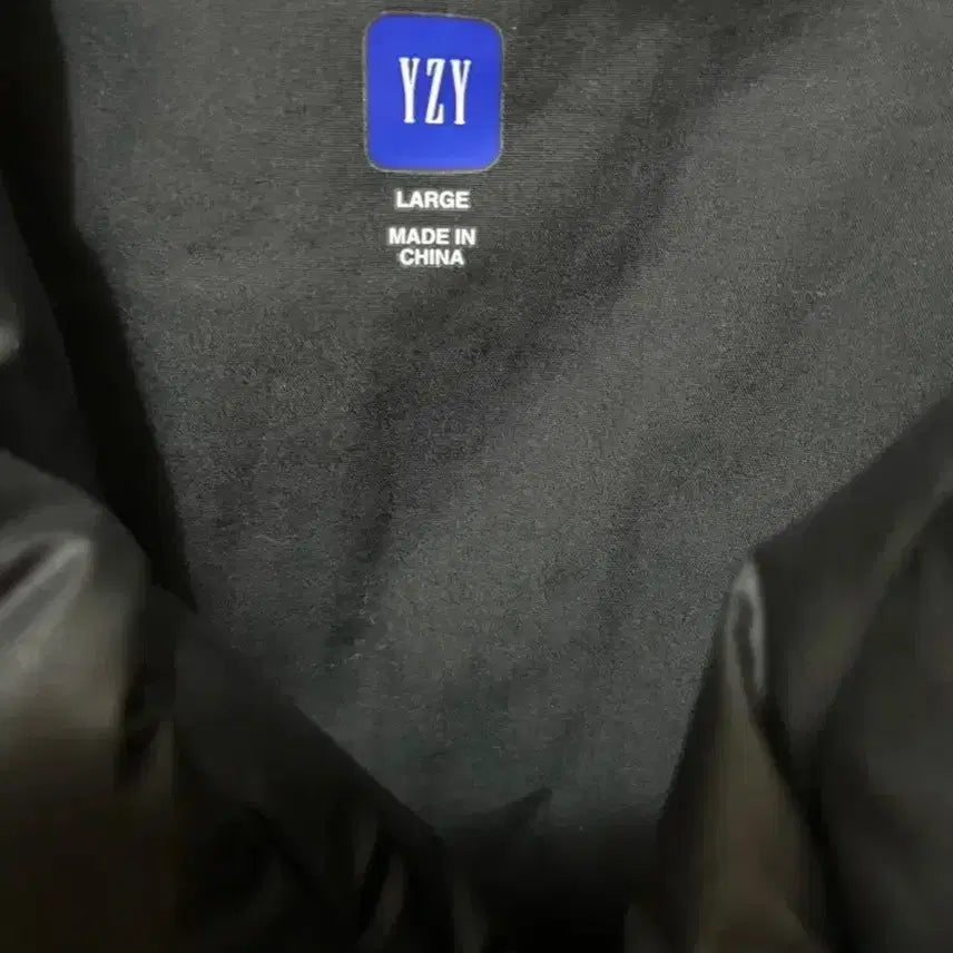 [BUNJANG] Yeezy Gap Round Puffer Jacket L / 이지 갭 라운드 패딩 L 라지