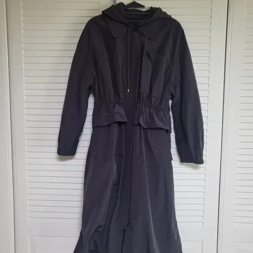 [BUNJANG] Vov Long Hooded Windbreaker Jacket / 보브 롱후드 바람막이 점퍼