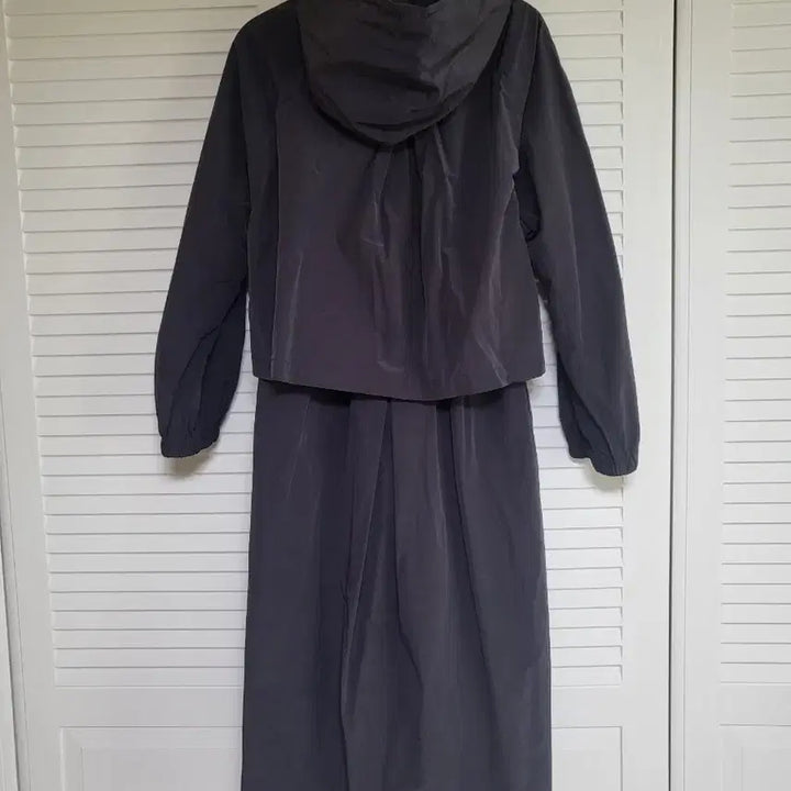 [BUNJANG] Vov Long Hooded Windbreaker Jacket / 보브 롱후드 바람막이 점퍼