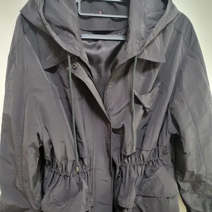[BUNJANG] Vov Long Hooded Windbreaker Jacket / 보브 롱후드 바람막이 점퍼