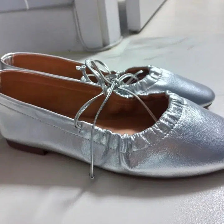[BUNJANG] Silver Ballerina Flat Shoes (230) / 실버 끈 발레리나 플랫 슈즈(230)