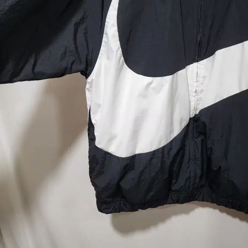 [BUNJANG] Nike Big Swoosh Windbreaker Jacket / 나이키 빅스우시 바람막이 자켓