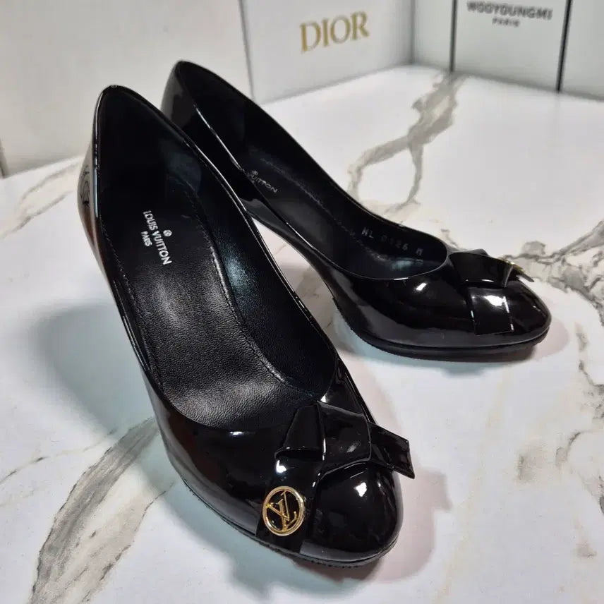 [BUNJANG] Louis Vuitton Enamel Pumps Heels / (정품) 루이비통 리본 에나멜 펌프스 힐 구두 34