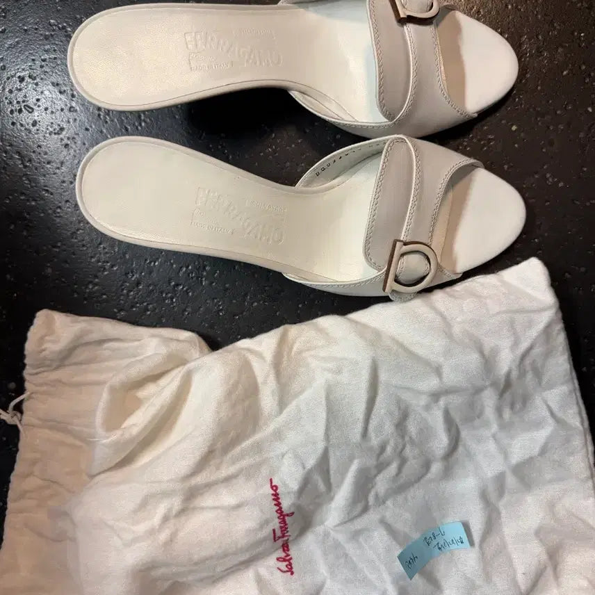 [BUNJANG] Ferragamo Mule 250mm Heels / 페라가모 뮬 250mm 뮬 판매해요