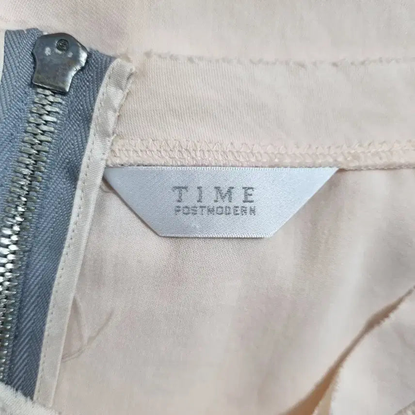 [BUNJANG] Time Asymmetric Blouse (Women&